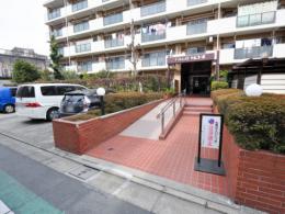 千住第２ローヤルコーポ　406号室《火災保険料弊社負担＆御引越などで使用頂ける現金15万円》