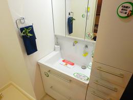 ライオンズマンション南市川　1010号室　《火災保険料弊社負担＆御引越などで使用頂ける現金10万円》