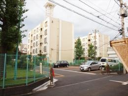 東砂５丁目ハイツ４号棟　504号室　《火災保険料弊社負担＆御引越などで使用頂ける現金3万円》
